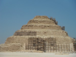 Piramide a gradoni di Djoser (Saqqara)